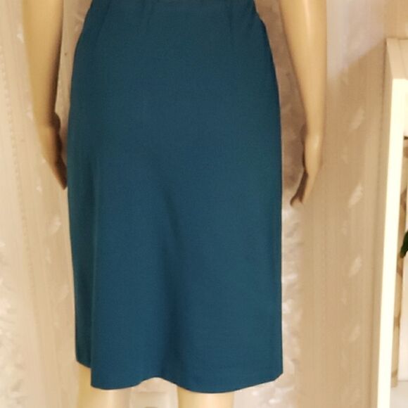 J.Jill Pencil Skirt - Picture 2 of 5